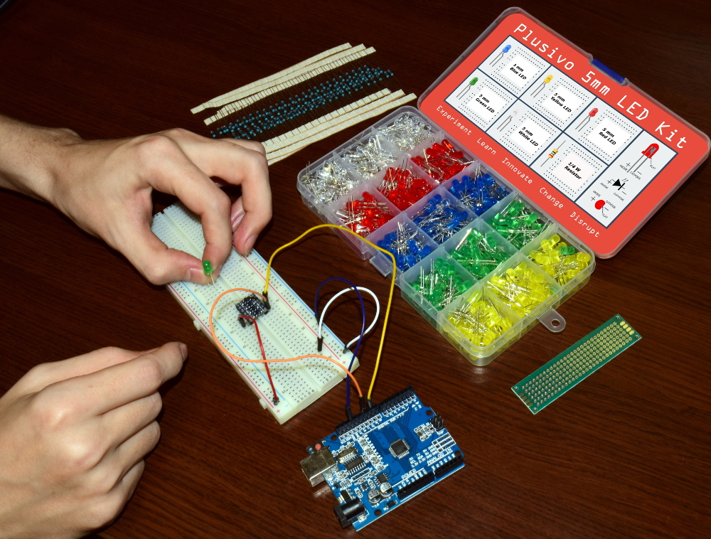 Plusivo 5mm LED Assortment Kit (500pcs) with Bonus PCB and